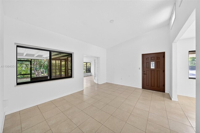 Building Photo - 3255 SW 60th Ave