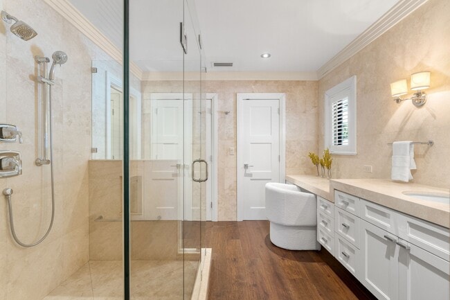 Building Photo - 1435 N Ocean Way