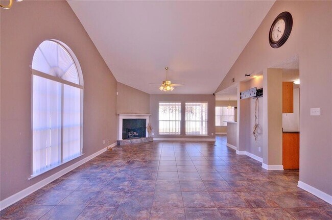 Building Photo - 1409 Ellingsworth Dr