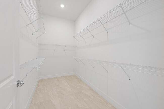 Building Photo - 10724 Northbrook Cir
