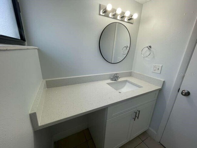 Building Photo - 1108 Bartow Rd