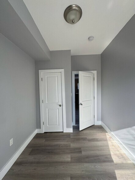 Building Photo - 618 S Orange Ave