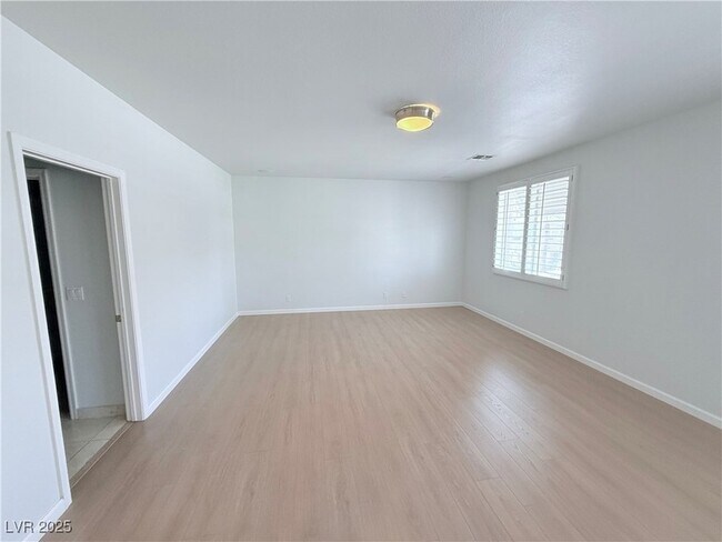Building Photo - 1450 San Juan Hills Dr