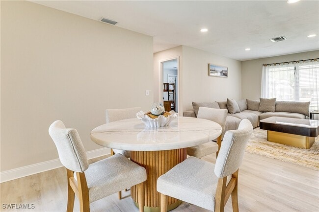 Building Photo - 6030 Perthshire Ln