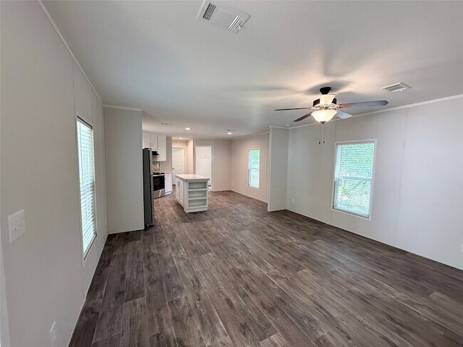 Building Photo - 1032 Meridian