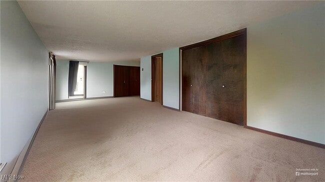 Building Photo - 44 Colony Dr