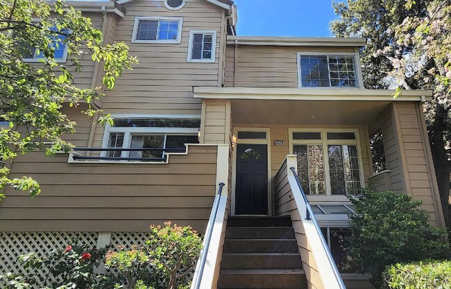 Building Photo - 502 Porpoise Bay Terrace