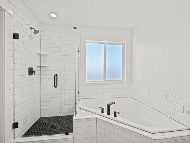 Building Photo - 5 Bed / 3.5 Bath Home in Saratoga Springs – Spacious Living Near Utah Lake