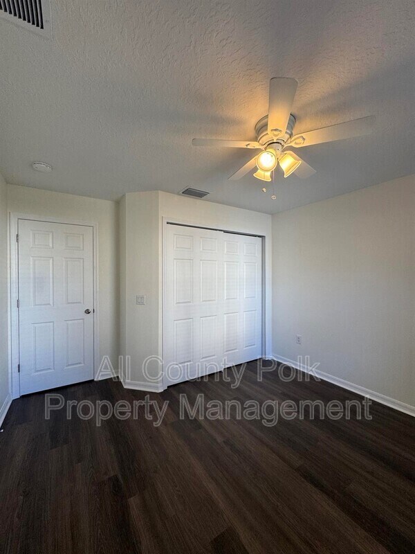 Building Photo - 2505 Brownwood Dr