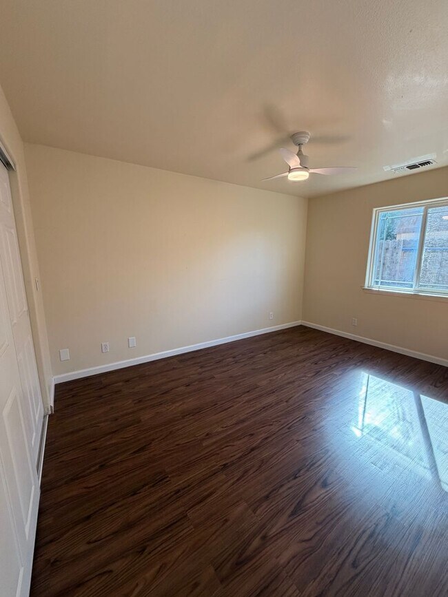 Building Photo - Beautiful Citrus Heights Home