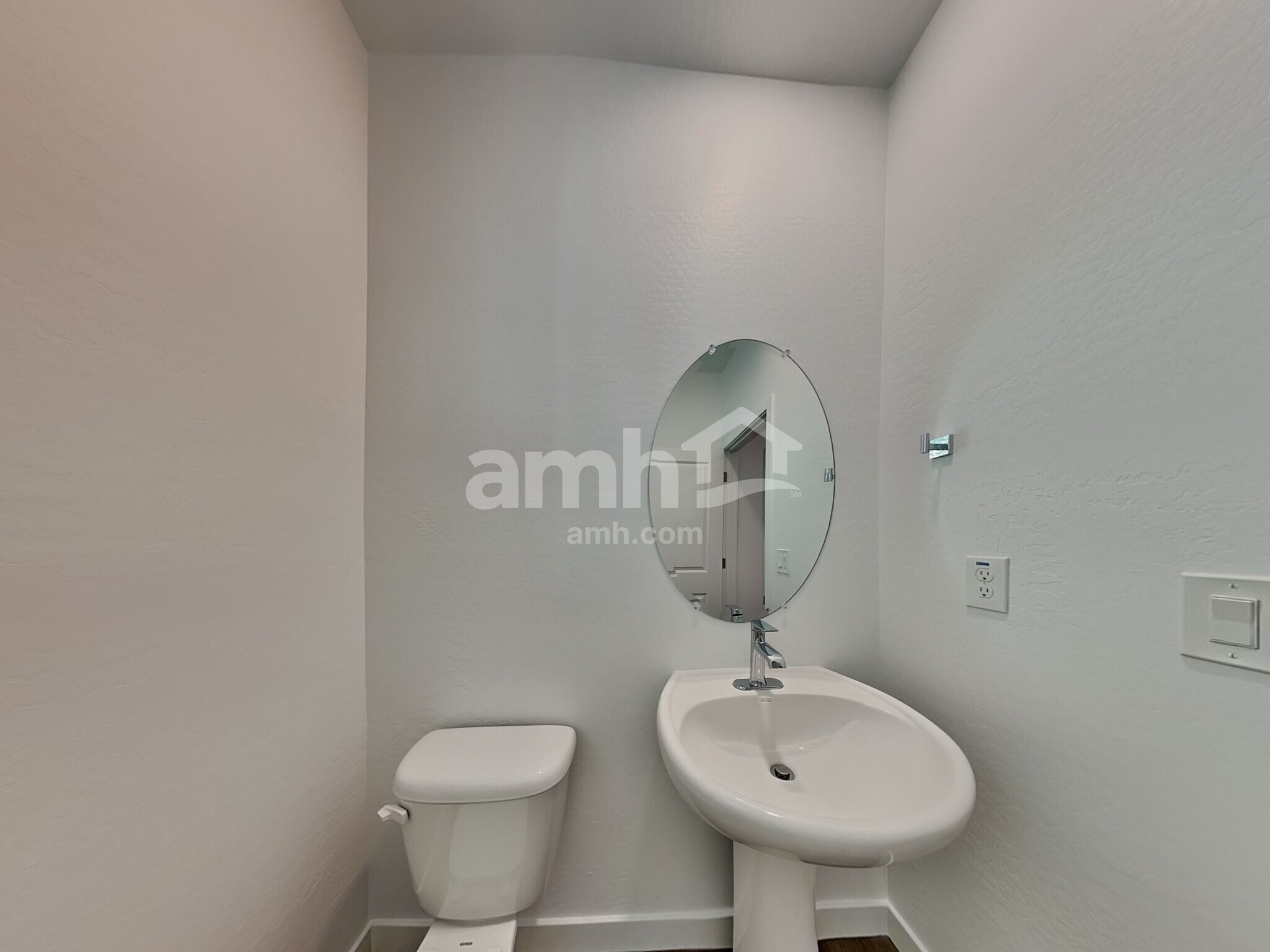 Building Photo - 4511 S 97th Dr