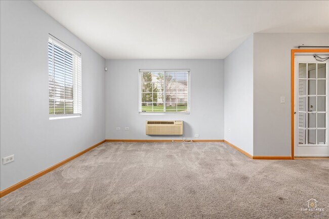Building Photo - 1515 Silverstone Dr