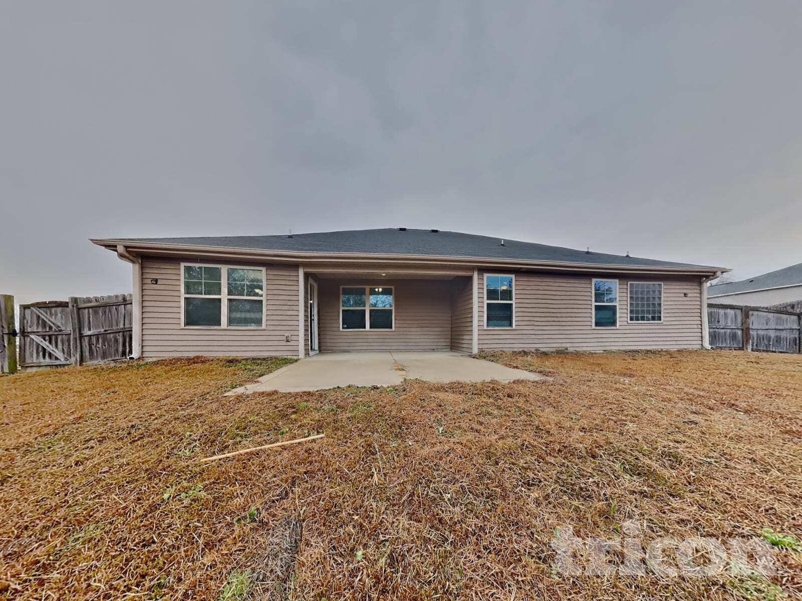Building Photo - 295 New Castle Ln