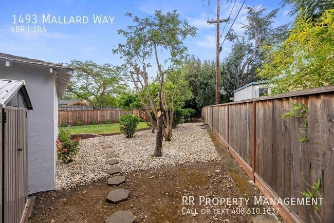 Building Photo - 1493 Mallard Way