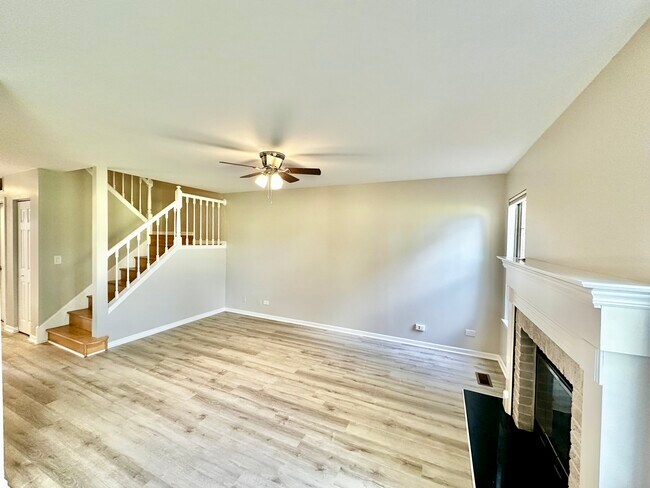 Building Photo - 1226 Clearview Ct