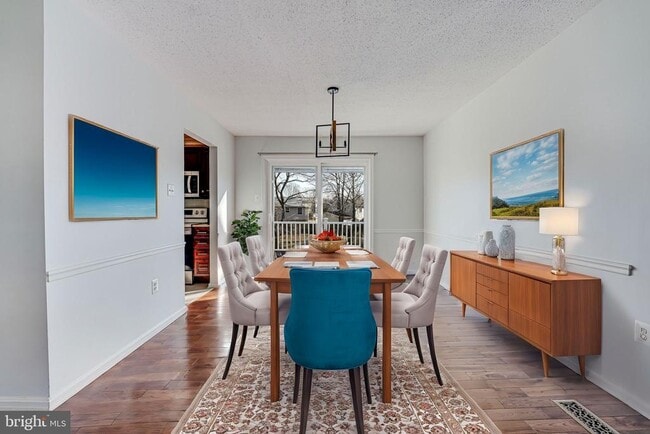 Building Photo - 4512 Lantern Pl