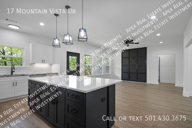 Building Photo - 17 Mountain Vista Dr