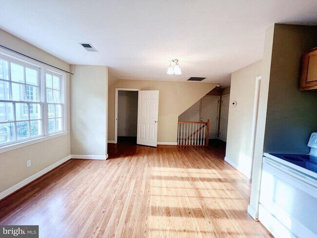 Building Photo - 13039 Glen Mill Rd
