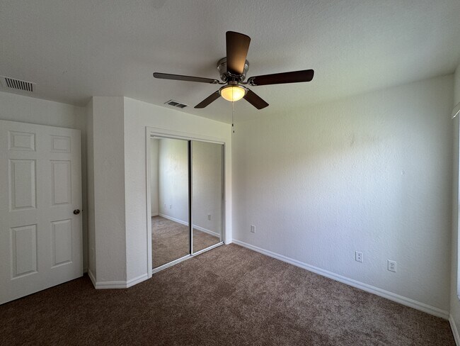 Building Photo - 446 Caraway Dr