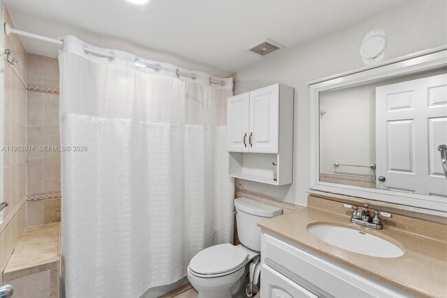 Building Photo - 2400 Brickell Ave