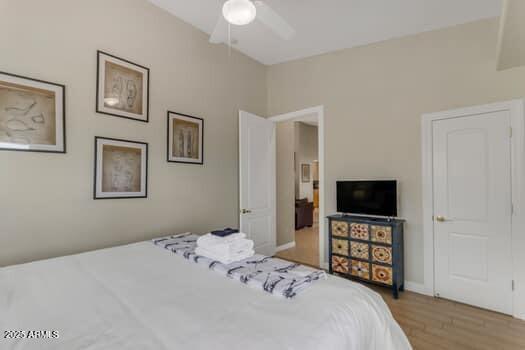 Building Photo - 6821 E Palm Ln