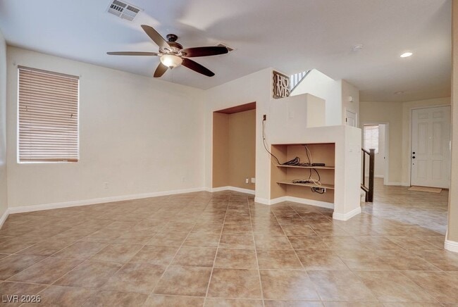 Building Photo - 1948 W Hammer Ln