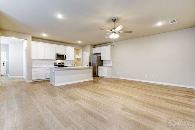 Building Photo - BRIDGEWATER PLAN