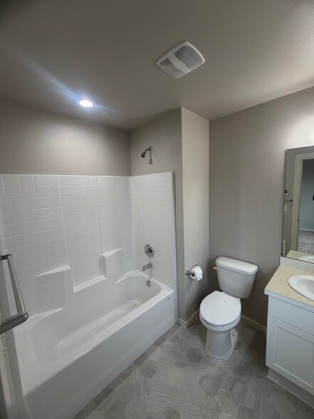 Building Photo - 1049 SW 99th Pl