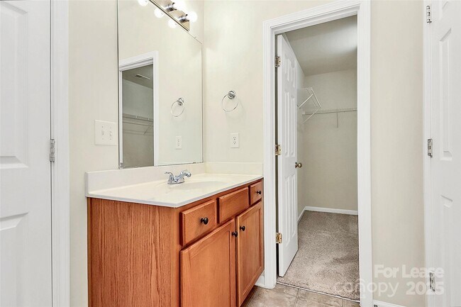 Building Photo - 1445 Laraway Ct NW