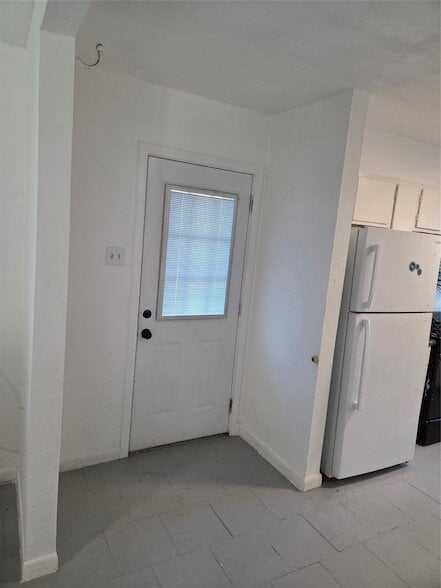 Building Photo - 2559 Valwood Pkwy