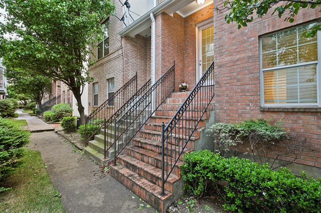 Building Photo - 5812 La Vista Dr