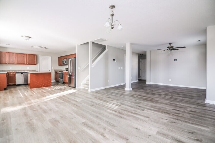 Building Photo - 129 Reno Ct