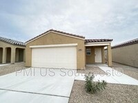 Building Photo - 2406 Village Dr