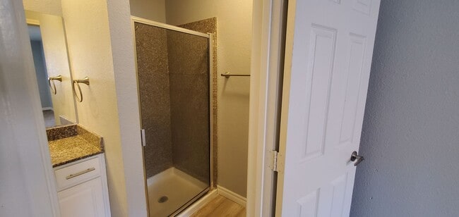 Building Photo - Bella Vita Beauty - New Upgrades & Resort-Style Amenities