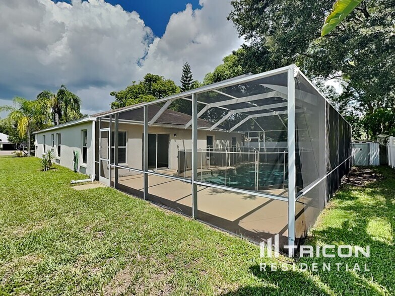 Building Photo - 4220 Mast Ct