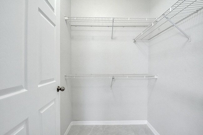 Building Photo - Fully Remodeled 3/2 with Loft in MetroWest...