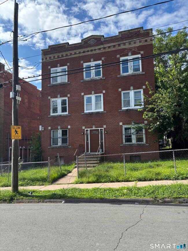 Building Photo - 41-43-43 Nelson St