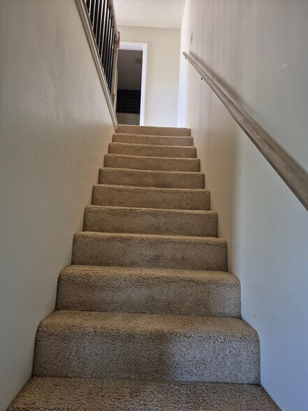 Building Photo - 991 Charlie Norris Rd