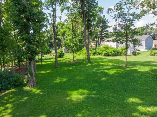 Building Photo - 106 Balsam Way