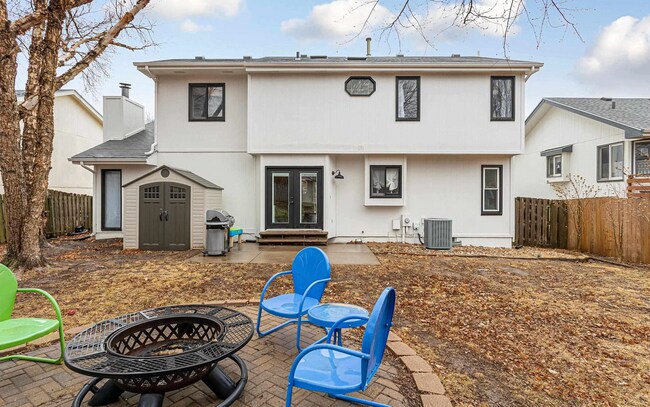 Building Photo - Gorgeous Millard Home!!