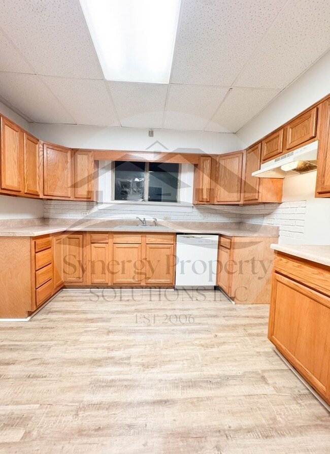 Building Photo - Shelby Home