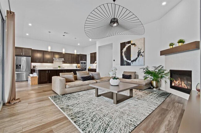 Building Photo - 4737 Modena Bay Bend