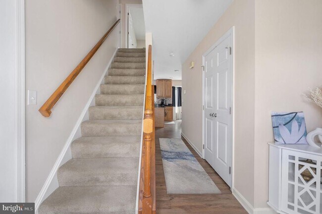 Building Photo - 15 Owen St