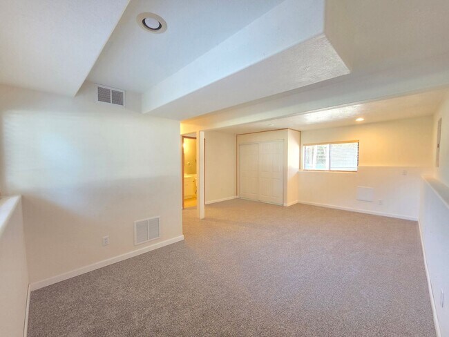 Building Photo - $2,700 - 4 Bed / 2 Bath Beautiful Home in Indian Trail