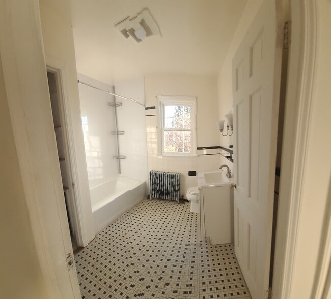 Building Photo - 22101 Ridge Rd