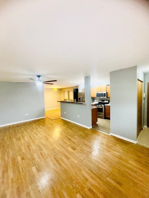 Building Photo - 7853 S Normal Ave