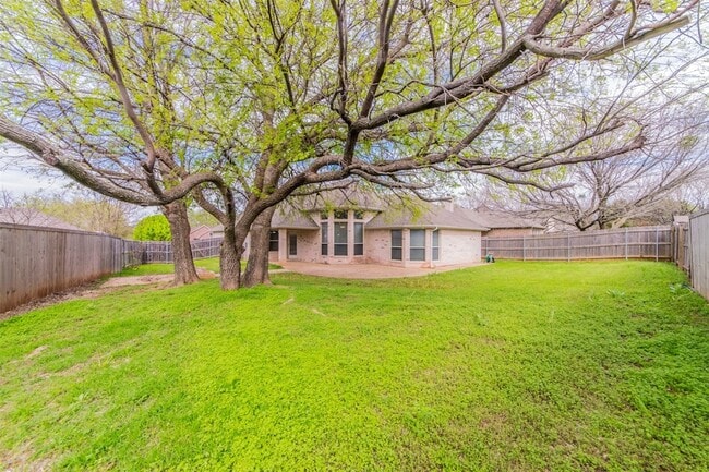 Building Photo - 5212 Estrella Ln