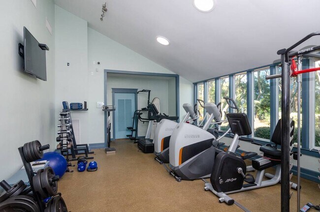 Building Photo - 2102 Surfrider Ct