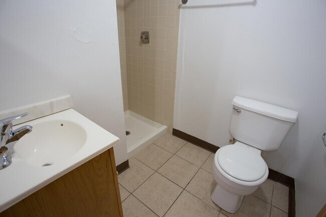 Floorplan - 5335-5345 S. Kimbark Avenue