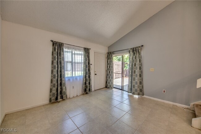 Building Photo - 12920 Sandpoint Ct